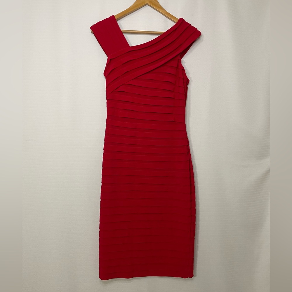 Adrianna Papell Red Pleated Bandage Cocktail Dress – Women’s Size 4